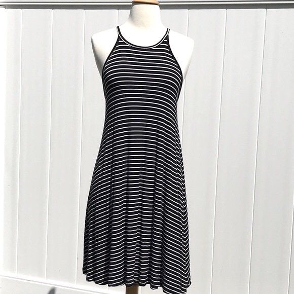 NWOT Old Navy Halter Slub Knit Swing Black and White Striped Dress Size Small - Picture 3 of 14